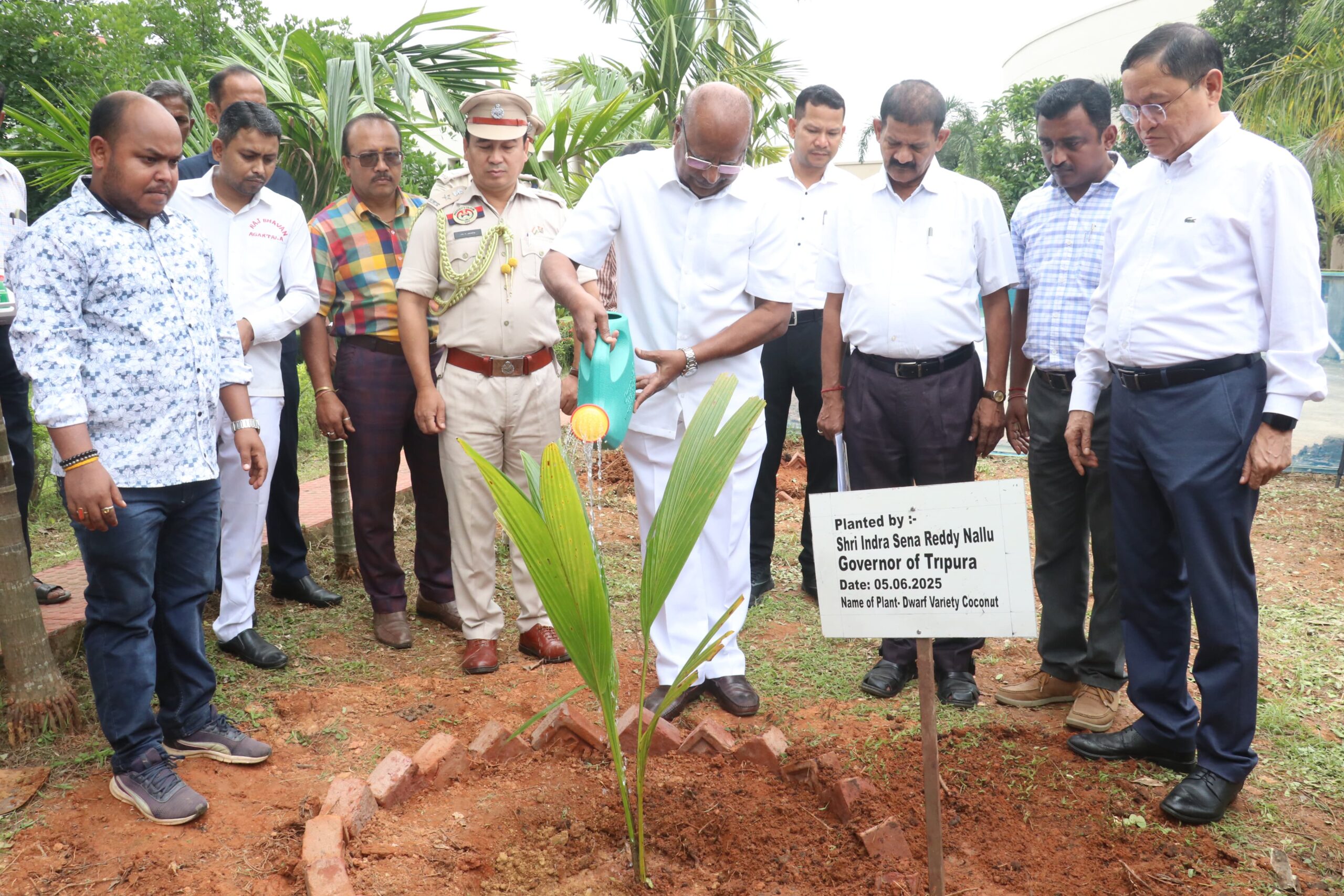 পরিবেশ দিবসে প্লাস্টিক মুক্ত বিশ্ব গড়ার আহ্বান রাজ্যপালের