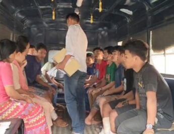 দুই মহিলা সহ তেরো জন বাংলাদেশি গ্রেফতার আগরতলায়